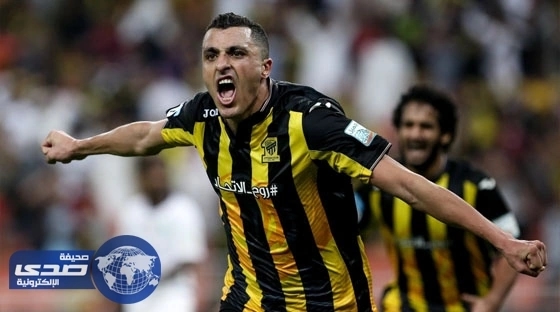 مهاجم الاتحاد باق مع الفريق