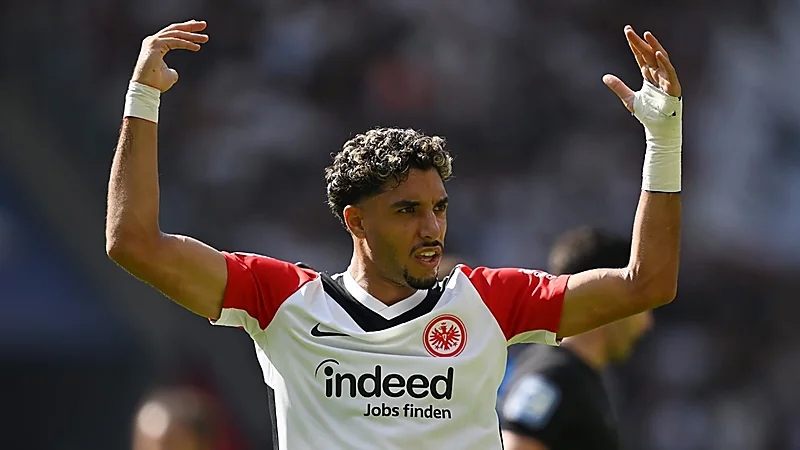 عمر مرموش خارج حسابات ليفربول