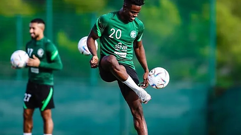 قانوني يوضح عقوبة عدم الالتحاق بالمنتخب