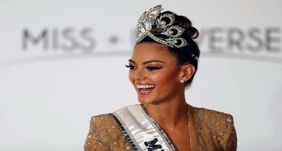 هذه رسالة ملكة جمال الكون التي منحتها اللقب