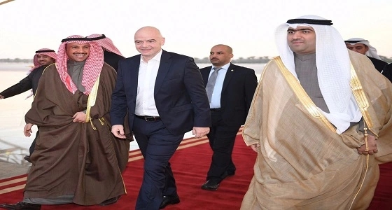 وصول رئيس " الفيفا " إلى الكويت