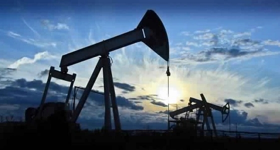 النفط يبلغ أعلى مستوى له منذ 3 سنوات