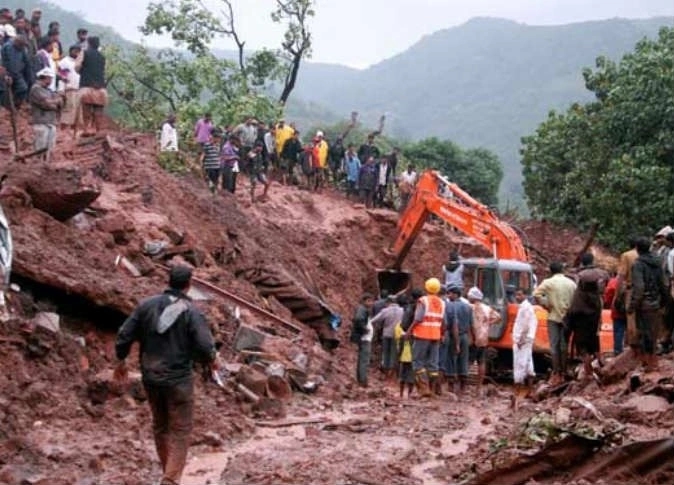 بالفيديو والصور.. عمرو خالد يواجه العنف والتطرف برؤية عصرية لسيرة النبي