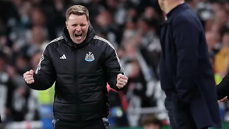 نقل مدرب نيوكاسل إلى المستشفى إثر وعكة صحية