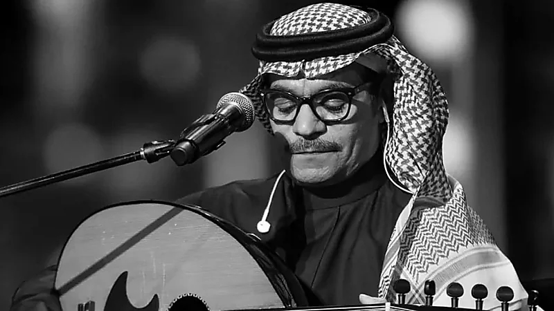 رابح صقر يعلن وفاة نجل شقيقته