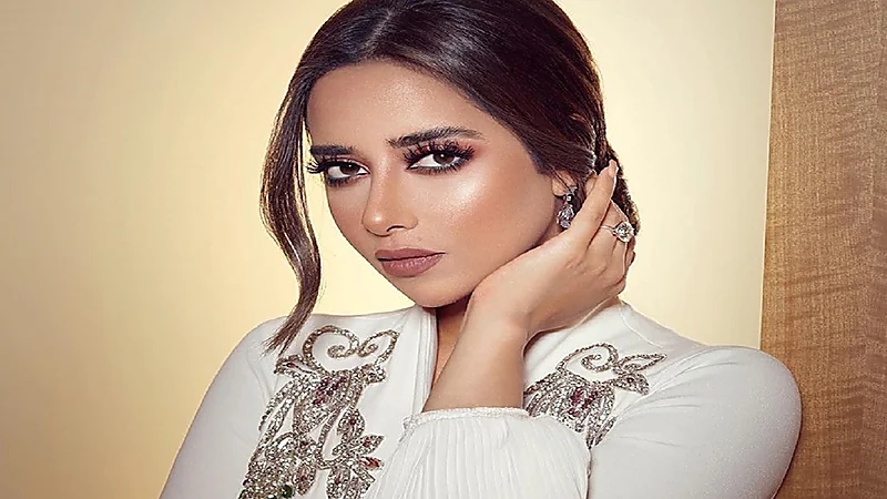 بالفيديو.. بلقيس ترقص للاحتفال بأحدث أعمالها