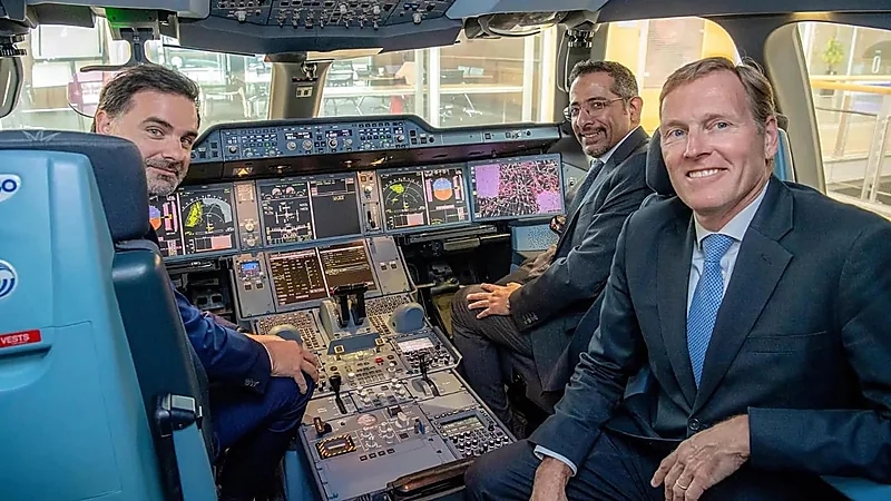 وزير الصناعة يعقد اجتماعا رفيع المستوى مع رئيس إيرباص