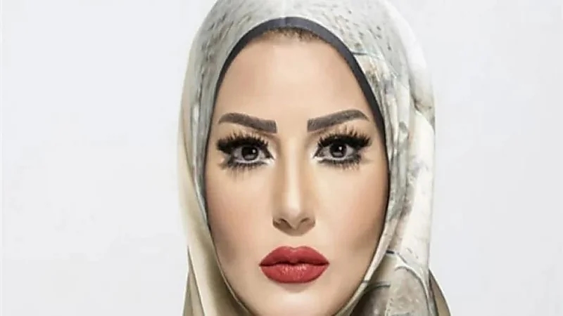 سمية الخشاب تثير الجدل بارتدائها الحجاب