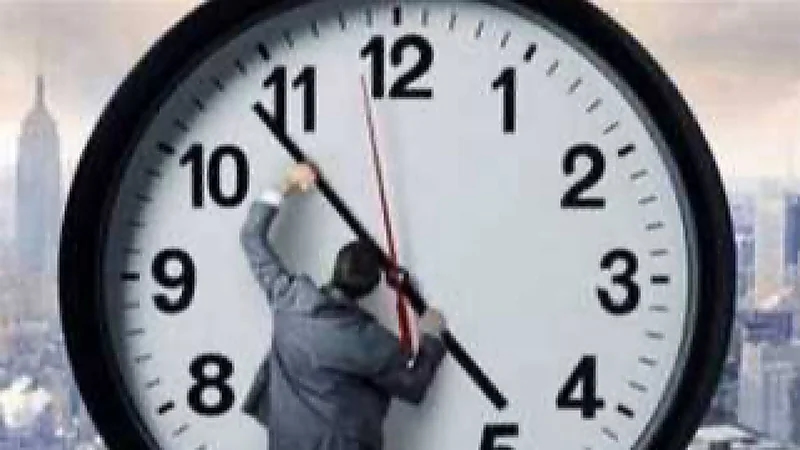 جدل برلماني حول مقترح بدء العمل من الخامسة فجرًا في مصر