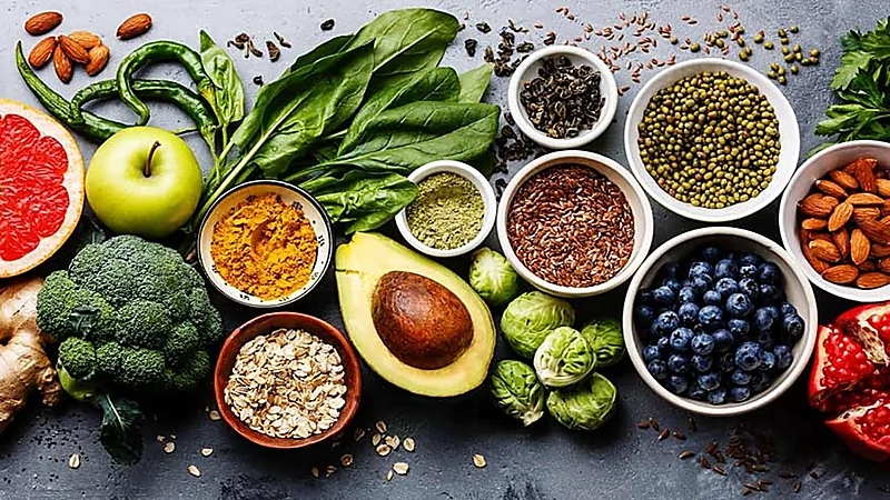 أفضل 10 أطعمة لتعزيز المناعة