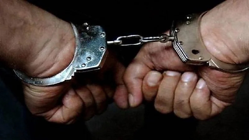 القبض على 5 أشخاص ارتكبوا جرائم في 3 وقائع مختلفة