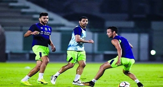 دي سوزا ومجرشي يعودا لتدريبات الأهلي الجماعية
