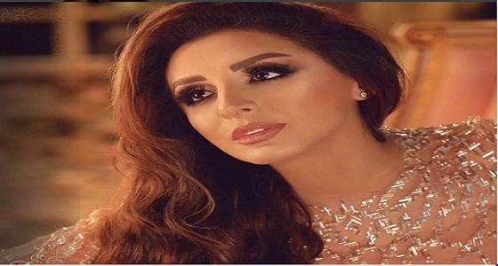 بالصور.. أنغام تروج لألبومها الجديد بجلسة تصوير بالسي ثرو المحتشم