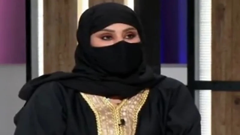 خبيرة تجميل تروي قصة تصميمها البرقع ومدى تفاعل الأجانب معه "فيديو" 