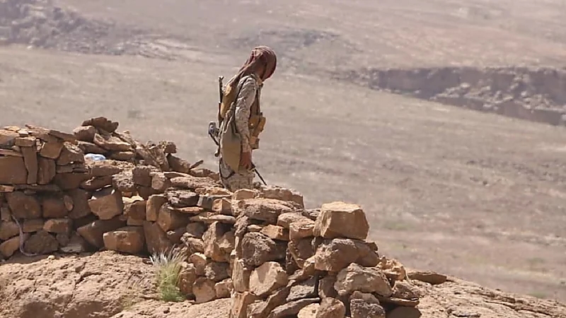 بالفيديو.. نساء منطقة الزاهر باليمن يطلقن الزغاريد احتفالا بطرد مليشيا الحوثي