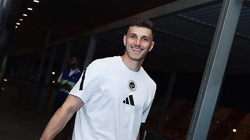 بينتو يقترب من الرحيل عن النصر