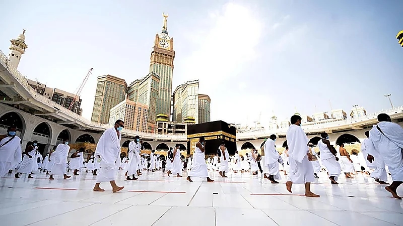 هل يمكن إصدار تصريح العمرة الزائر أو السائح أو العمل؟.. "الحج والعمرة" تجيب
