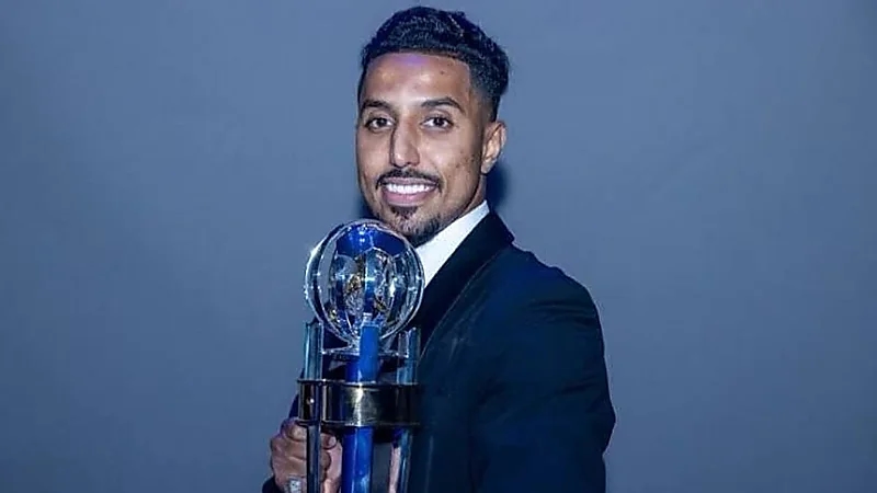 سالم الدوسري مرشح لجائزة أفضل لاعب آسيوي 2025