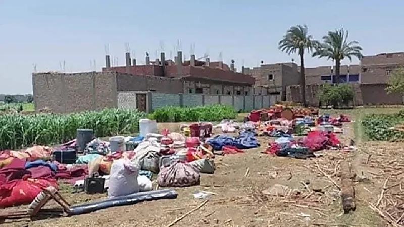 حرائق مريبة تلتهم قرية مصرية في ظروف غامضة .. صور