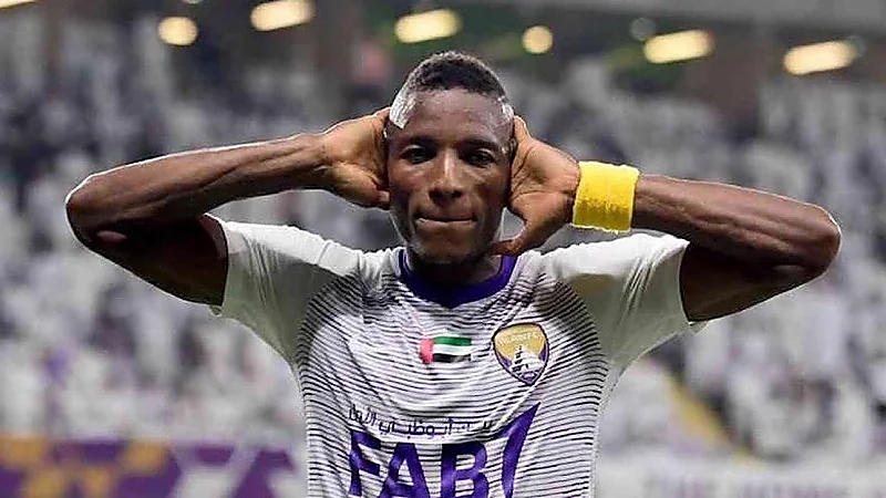 العلا يقدم عرضًا رسميًا لضم لابا