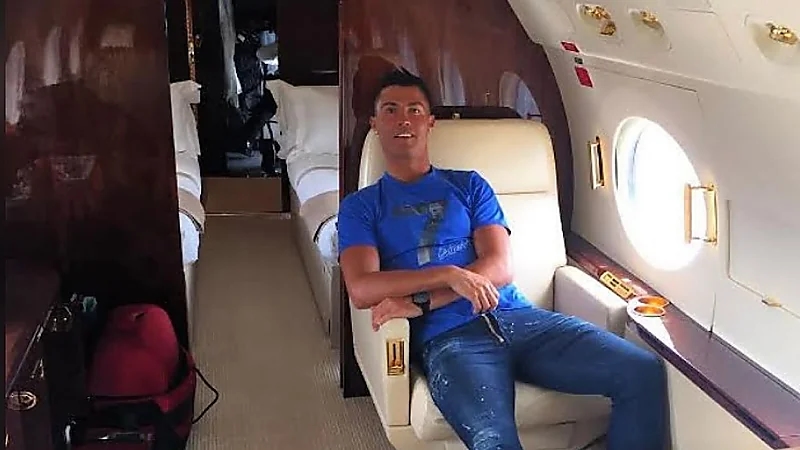 رونالدو يعرض طائرته الخاصة الذي اشتراها منذ سنة 2015 للبيع