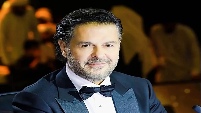 ردة فعل راغب علامة على معجبة في حفل جديد.. فيديو