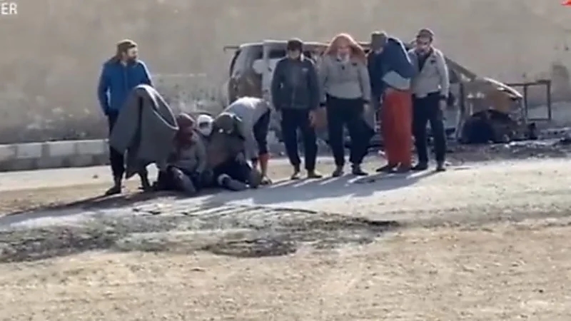 شاهد.. لحظة استسلام عناصر داعش في سجن غويران بالحسكة