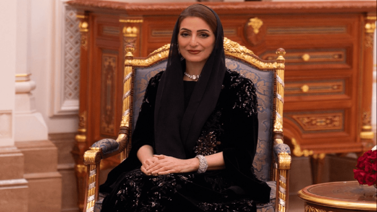 السيدة الجليلة تتلقى هدية فاخرة من حرم الرئيس التركي.. صور