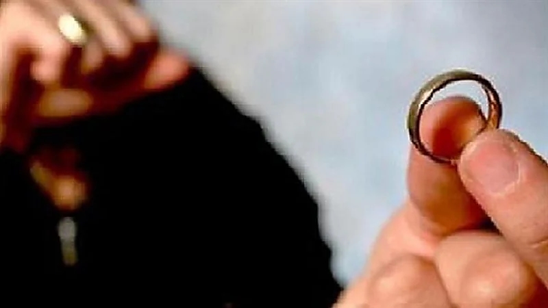 امرأة تطلب الطلاق: ما زلت بكرًا وزوجي مصاب بالعجز الجنسي