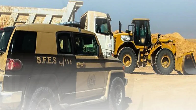 ضبط مخالفين لنظام البيئة يقومون بنقل الرمال وتجريف التربة بالرياض