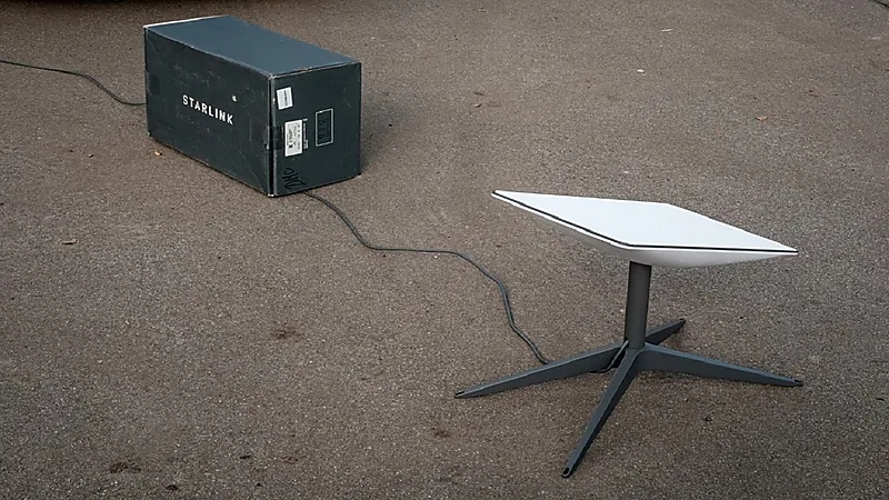 أملا في توفير الإنترنت..تهريب أطباق "ستارلينك" إلى إيران