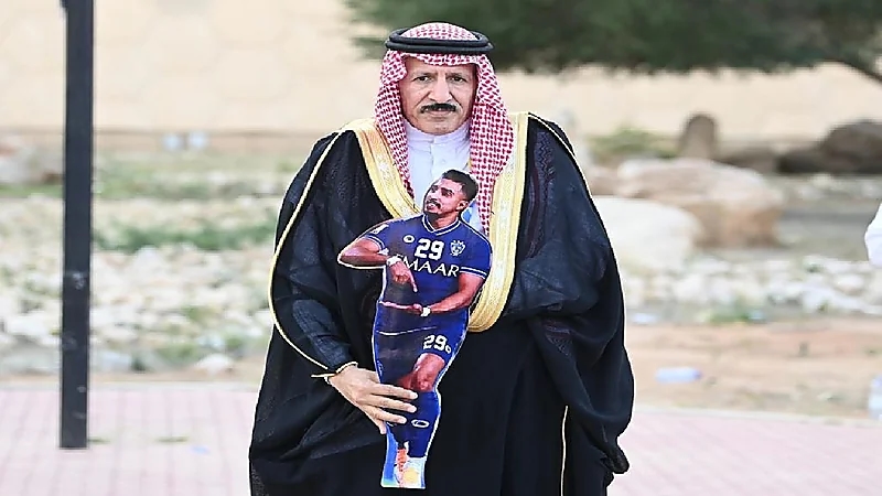 الفريان يحضر نهائي آسيا بالبشت