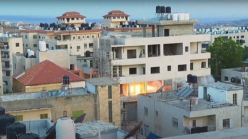 إسرائيل تفجر منزل أسير فلسطيني في رام الله - فيديو