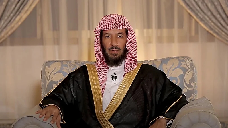 حكم توزيع المصحف بنية أن يكون صدقة جارية.. فيديو