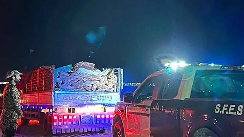 ضبط مخالفًا لنظام البيئة لنقله حطبًا محليًا بحائل