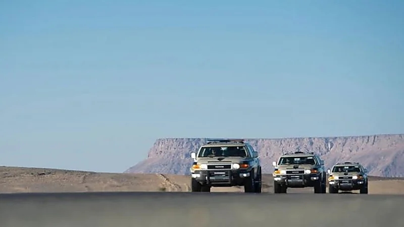 القبض على 3  مخالفين لتهريبهم مواد مخدرة بعسير