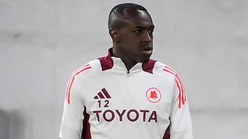 أندية فرنسية تسعى لضم سعود عبدالحميد