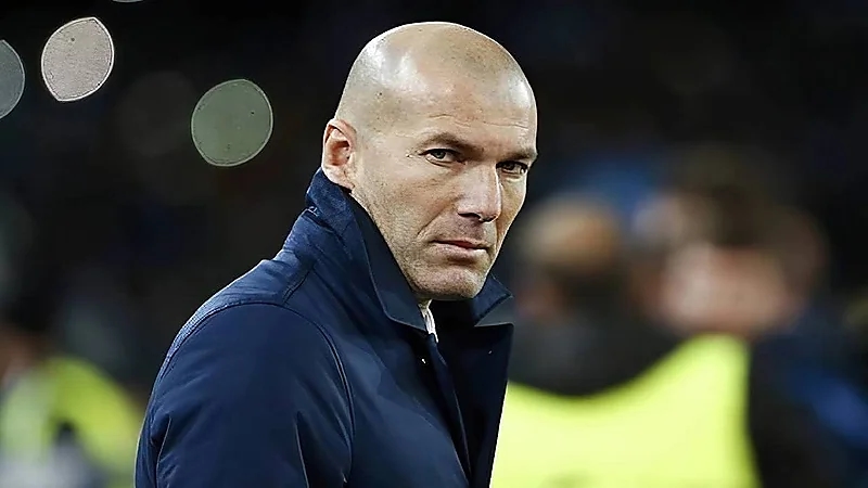 زيدان يستعد لتولي تدريب منتخب فرنسا