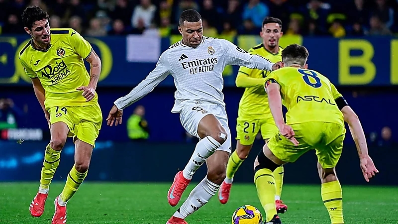 ريال مدريد يهزم فياريال بثنائية