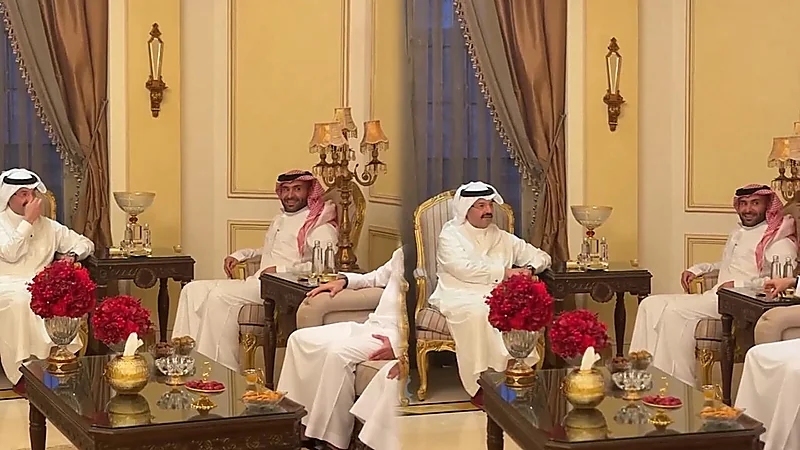 أمير عسير يزور يزيد الراجحي بقصره في الرياض‬⁩ ..فيديو