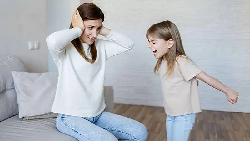 طبيبة أطفال توضح متى يجب أن تستسلم لرغبات طفلك   .. فيديو