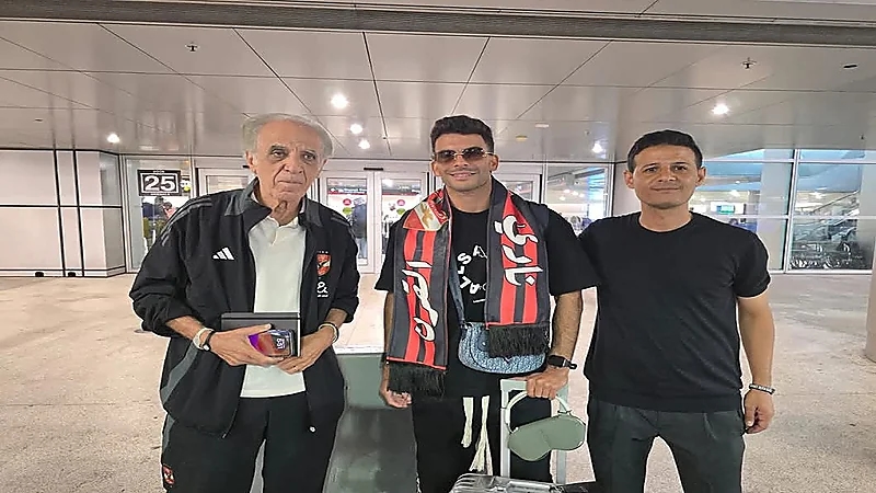 زيزو يصل ميامي للانضمام إلى بعثة الأهلي المصري