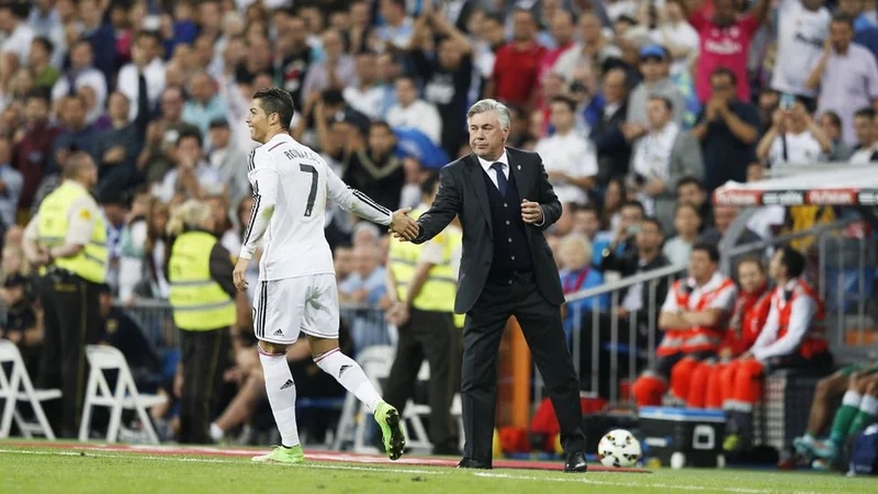 أنشيلوتي: رونالدو يتحدى الزمن وما زال يُبهر العالم