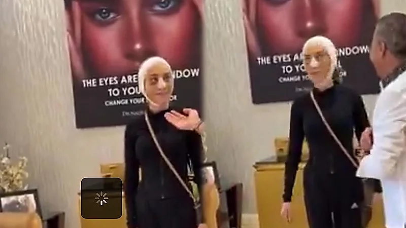 ريهام سعيد في عيادة طبيب التجميل نادر صعب بعد سنوات من الهجوم.. فيديو