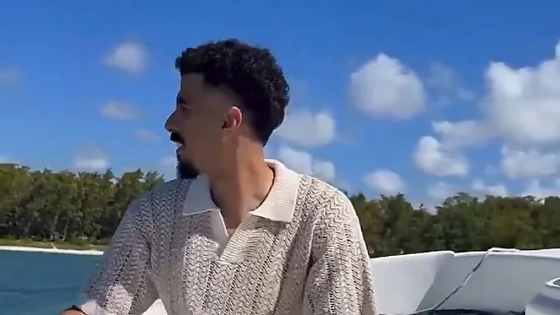 لاجامي يشارك متابعيه إجازته الصيفية .. فيديو