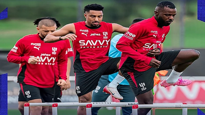 تفاصيل إصابة ثلاثي الهلال