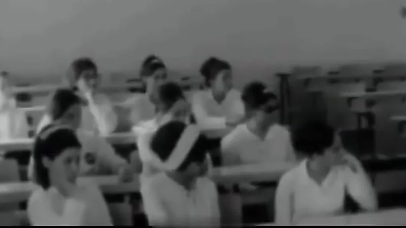 لحظات تاريخية من أمام مدارس تعليم البنات بجدة. . فيديو