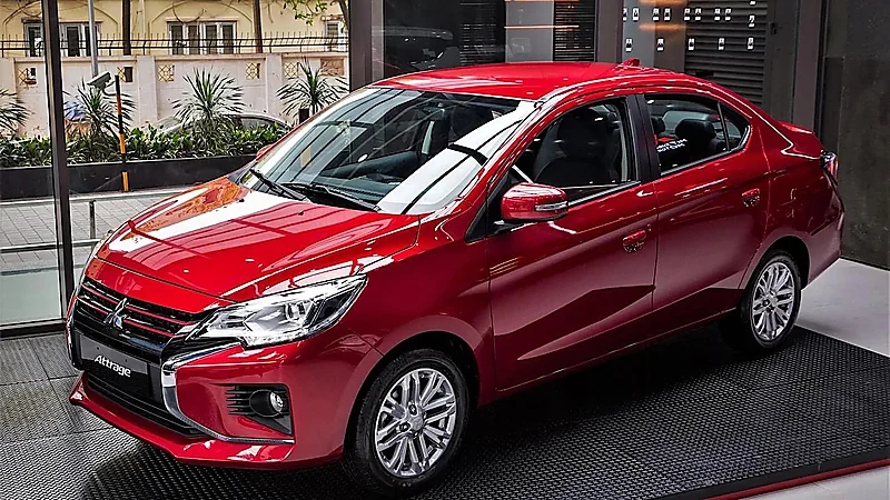 مواصفات وسعر ميتسوبيشي أتراج 2025.. صور