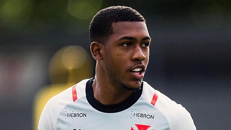 وكيل رايان فيتور ينفي وجود مفاوضات من الأهلي لضم اللاعب