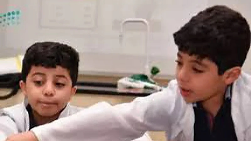 النيابة العامة: نظام حماية الطفل يكفل صون حقوقه وضمان حقه في التعليم